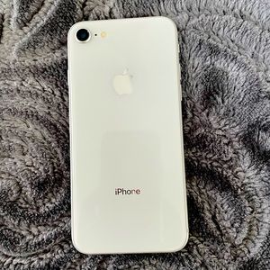 Apple iPhone 8